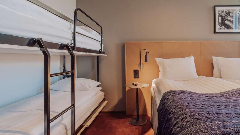 Quality Hotel The Weaver Gothenburg Room photo